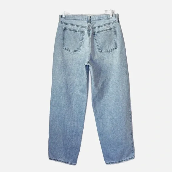 Universal Threads 90s Baggy Denim Jeans Faded Blue Women's 6 Short - Picture 3 of 10